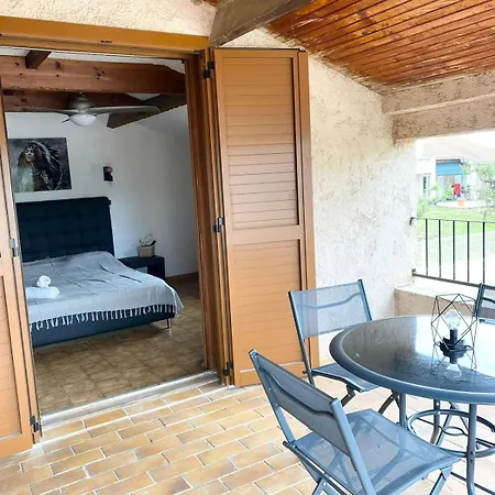 Сasa de vacaciones Marie-france Avec Piscine Privée Santa-Lucia-di-Moriani